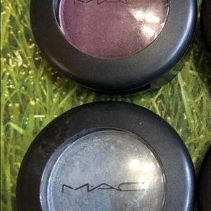 MAC eyeshadows-set of 2
